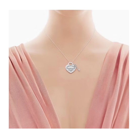 Tiffany & Co. Silver Heart and Key Necklace - Picture 3 of 3